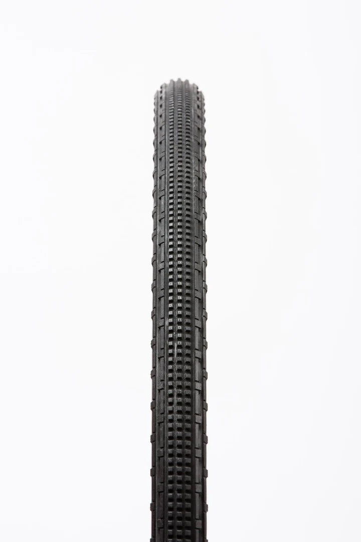 Panaracer Gravelking SK Tires (Small Knobs, Gravel, Folding, Tubeless)