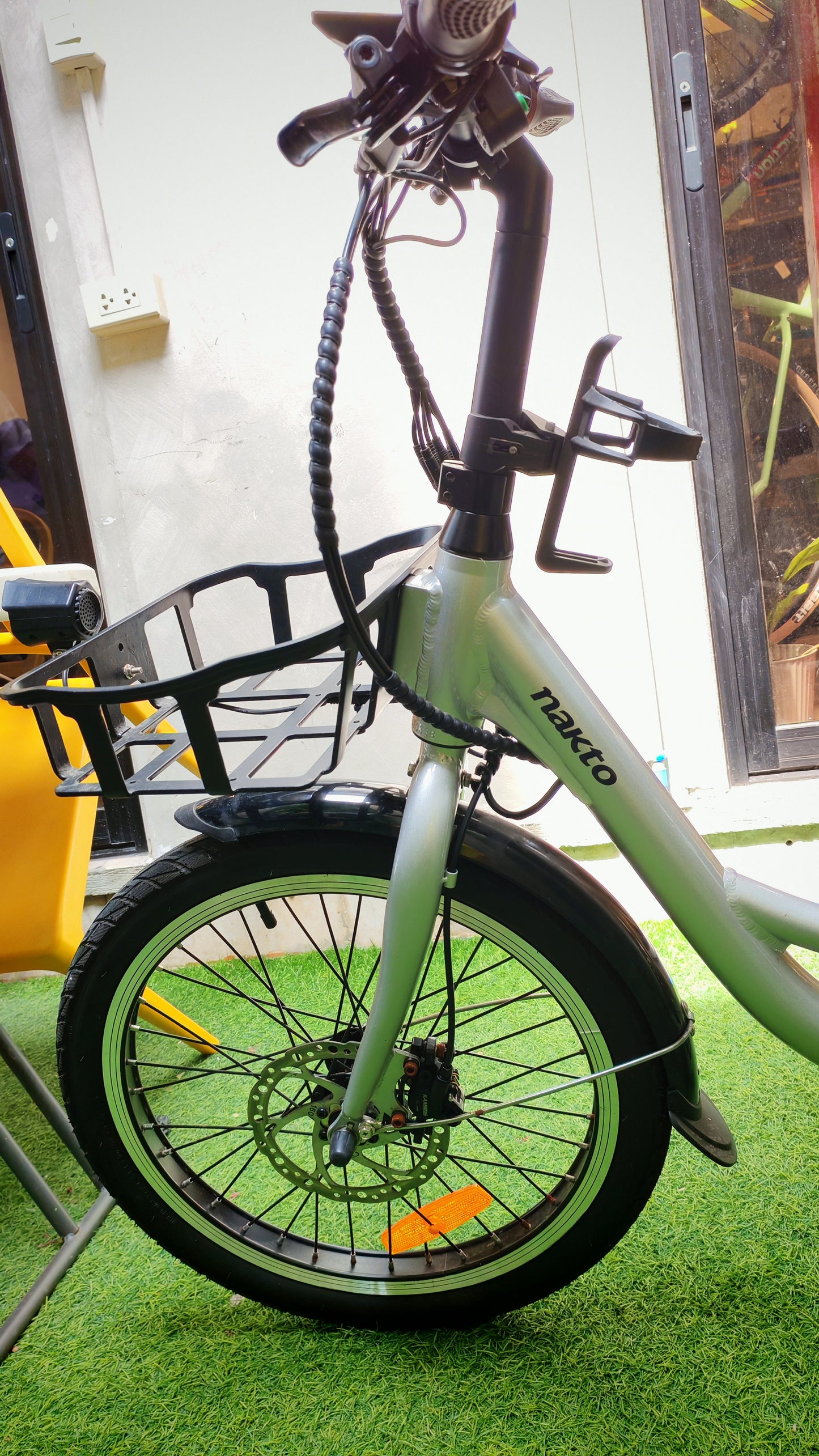 (PRE-ORDER) Nakto Carry Compact Utility Electric Bicycle