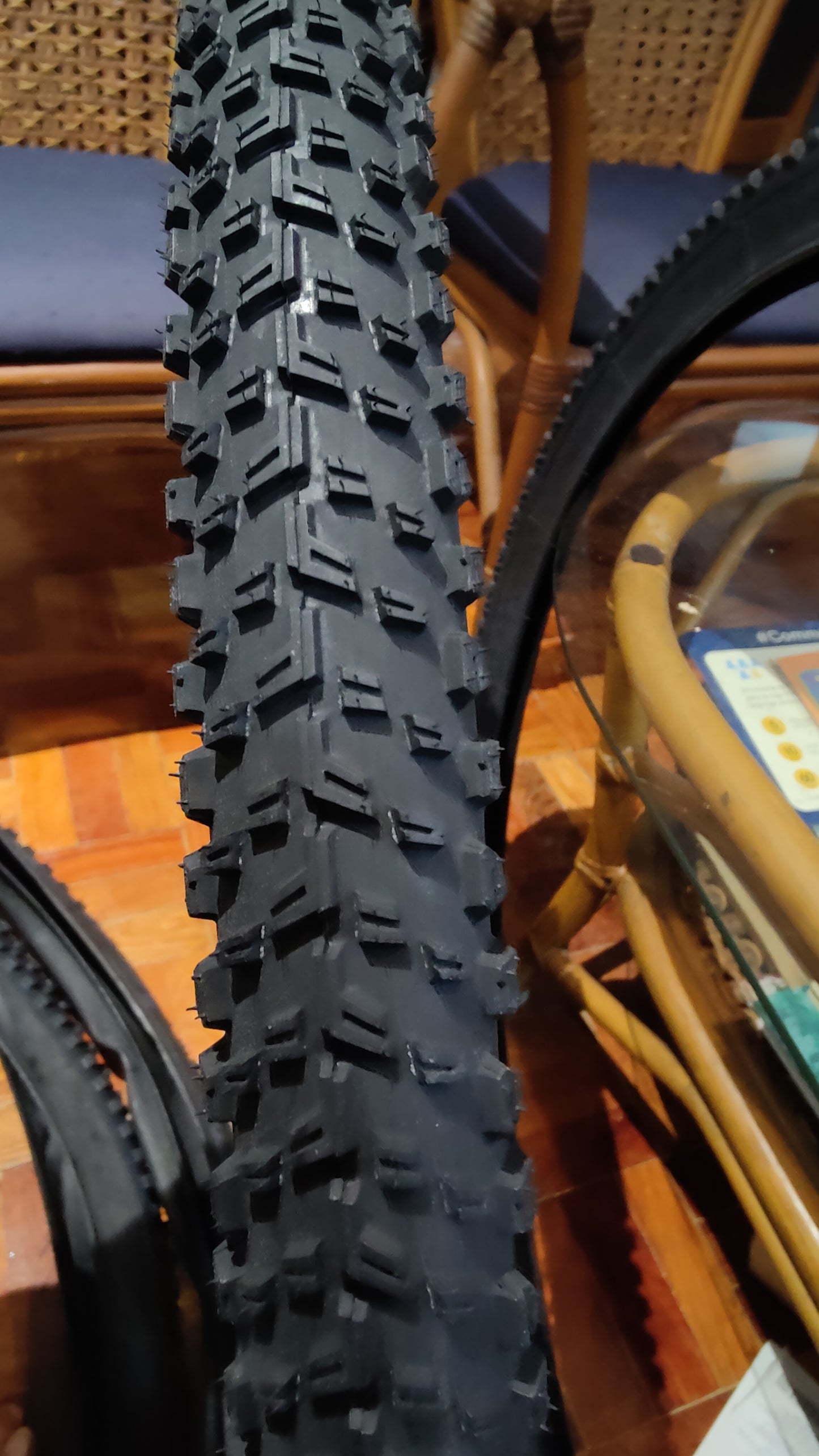Vittoria Mezcal XC MTB Tire (26, 27.5 or 29 x 2.1in, Wire Bead)