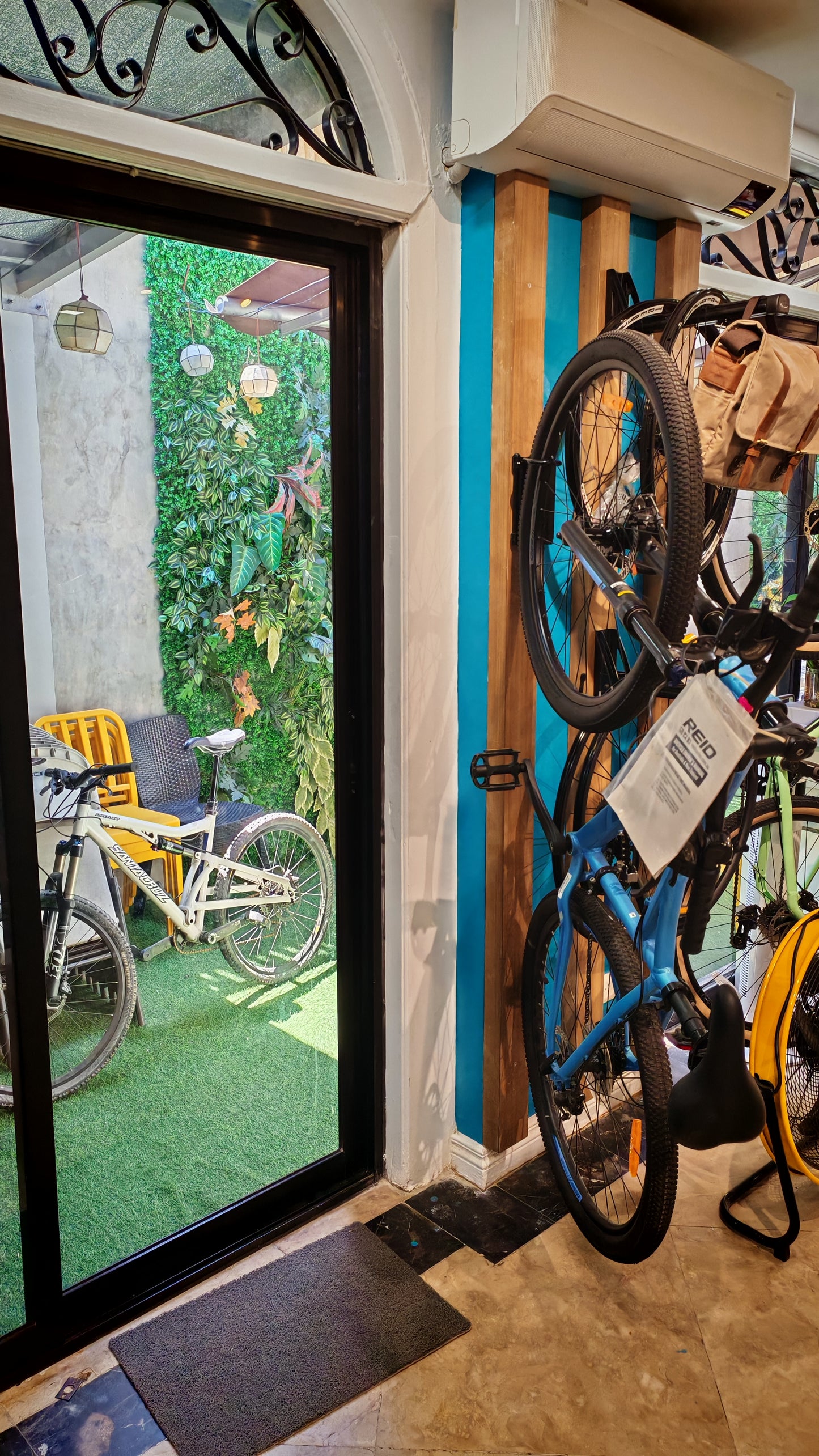 Feedback Sports Velo Hinge Pivoting Bike Storage Hook