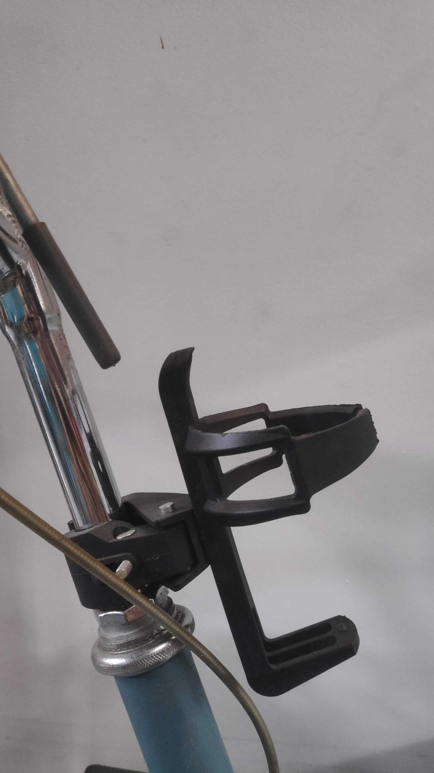 Beto Universal Bottle Cage