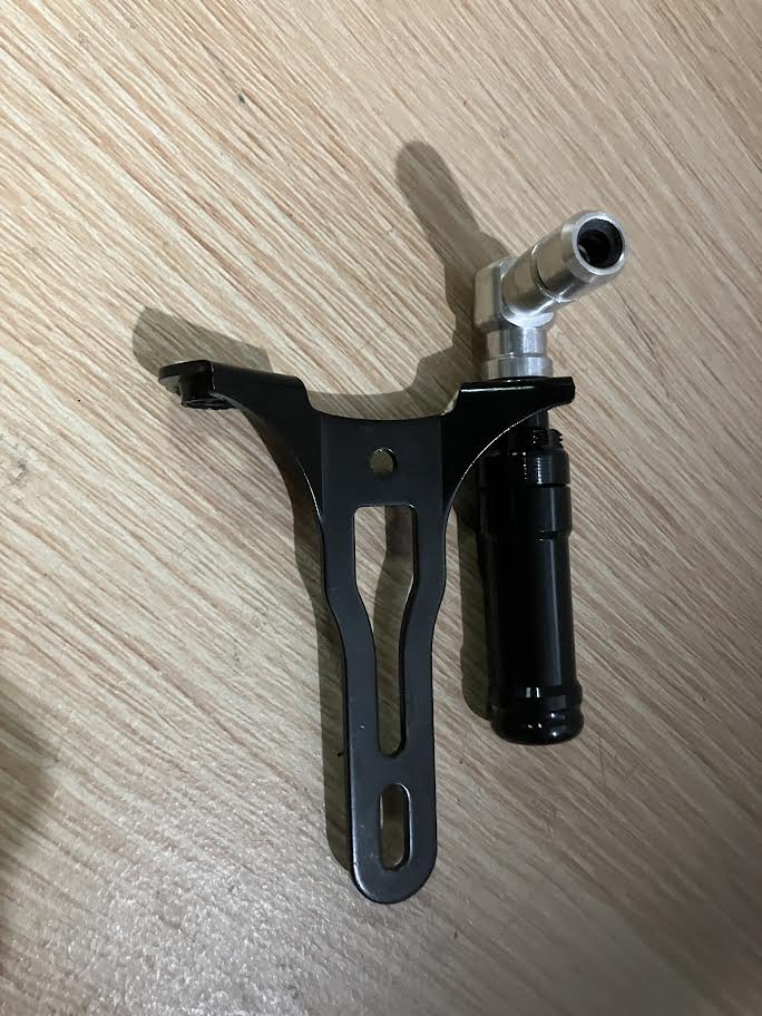 Traction Tubeless Plug Tool (Bacon Plug Kit)