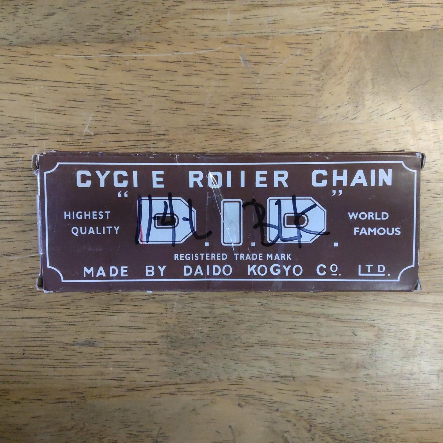 D.I.D. BMX & Single Speed Chains (1/2 x 1/8, 96L & 114L)