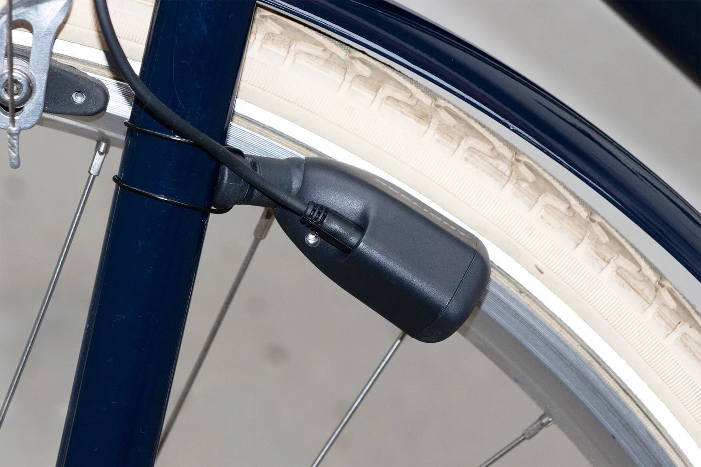 REELIGHT NOVA - Contactless Rim Dynamo with ReeMount