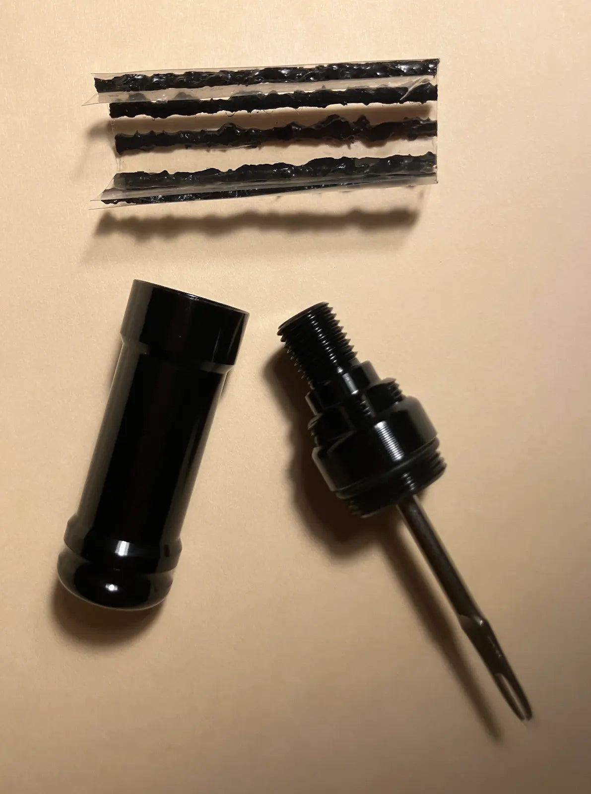 Traction Tubeless Plug Tool (Bacon Plug Kit)