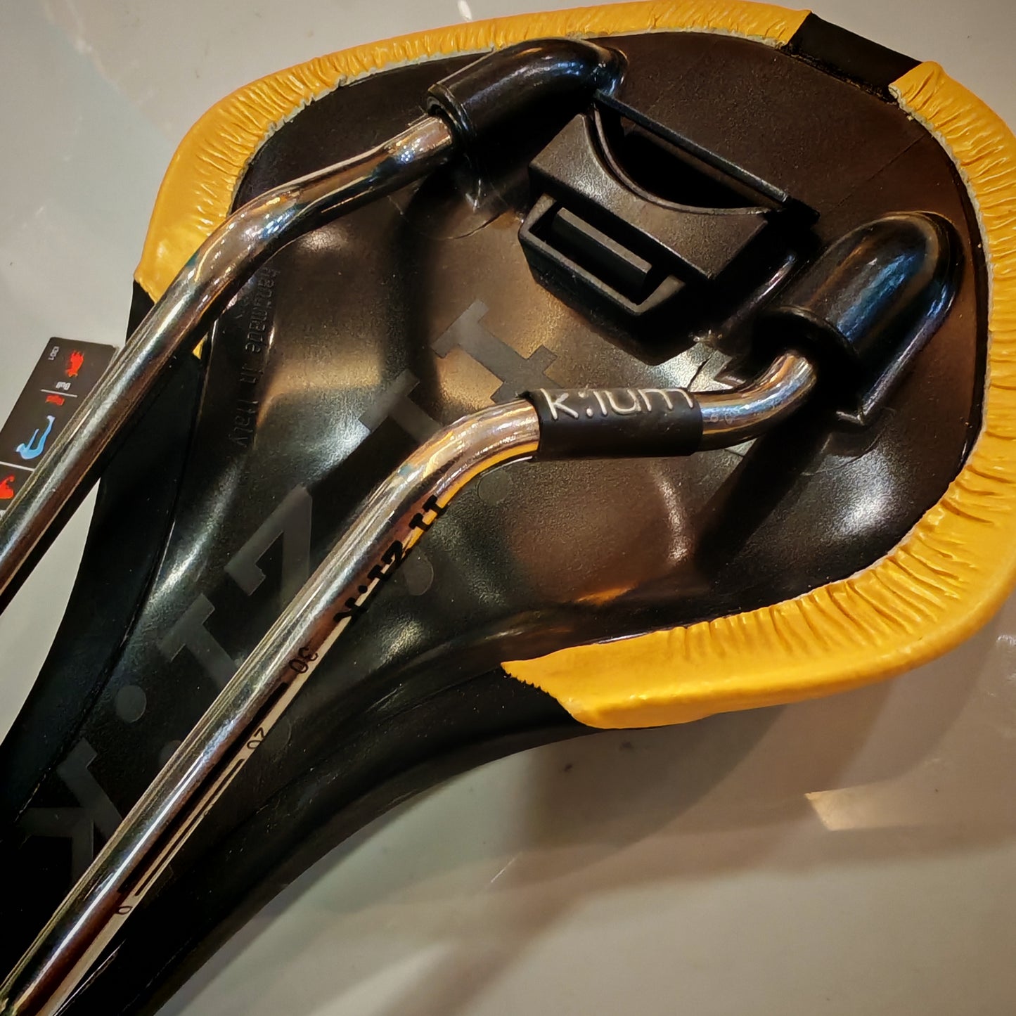 Fizik Antares K:ium Rail Road Saddle (189g, Chamelelon/Medium Position, 245 x 141mm)